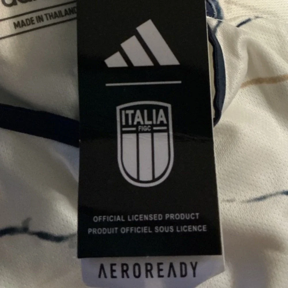 Adidas Italy Away Chiesa 14 Soccer Jersey 2023-2024 White Size Medium NWT‎
